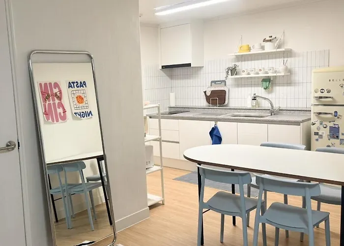 B #busanstation #ktx #subway #3rooms #8people Apartment Busan