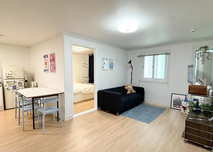 Apartment B #busanstation #ktx #subway #3rooms #8people *