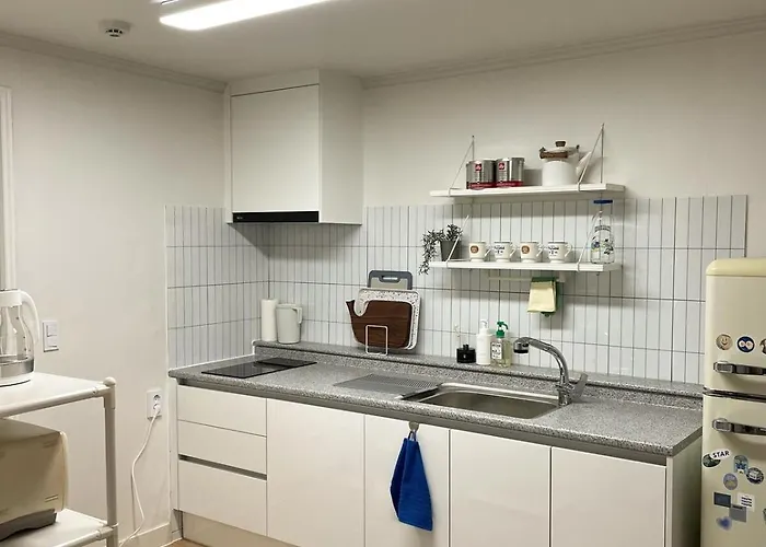 Apartment B #busanstation #ktx #subway #3rooms #8people